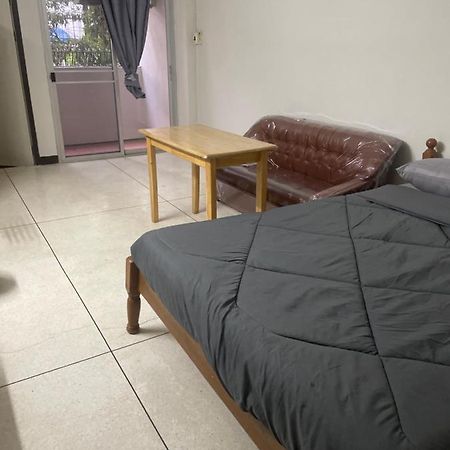 Viriyapon Appartement Bangkok Buitenkant foto