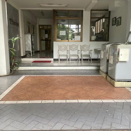 Viriyapon Appartement Bangkok Buitenkant foto