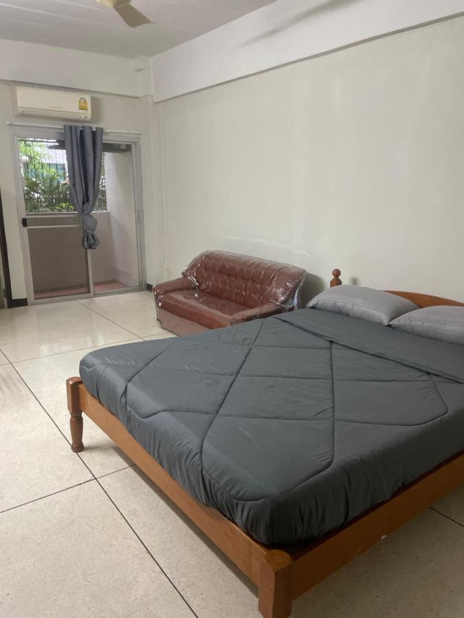 Viriyapon Appartement Bangkok Buitenkant foto