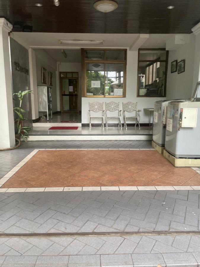 Viriyapon Appartement Bangkok Buitenkant foto