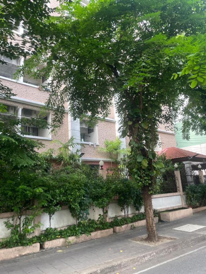 Viriyapon Appartement Bangkok Buitenkant foto